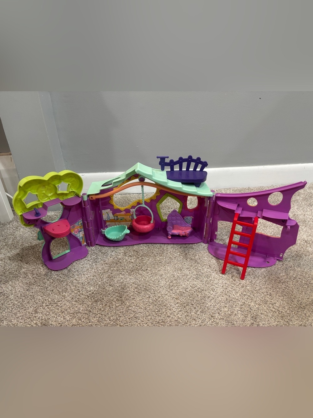 Littlest Pet Shop Tree House Play Set - Club House 2007 Hasbro LPS Purple